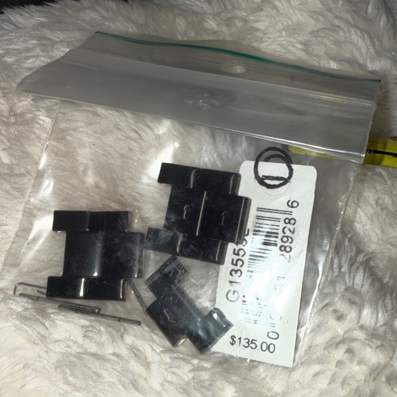 Guess Chill Black SS Swarovski Crystals Watch - Picture 7 of 16